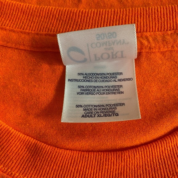 Bright orange unisex short sleeve tee sz XL pit to pit 23” shoulder to hem 30” - Picture 5 of 5